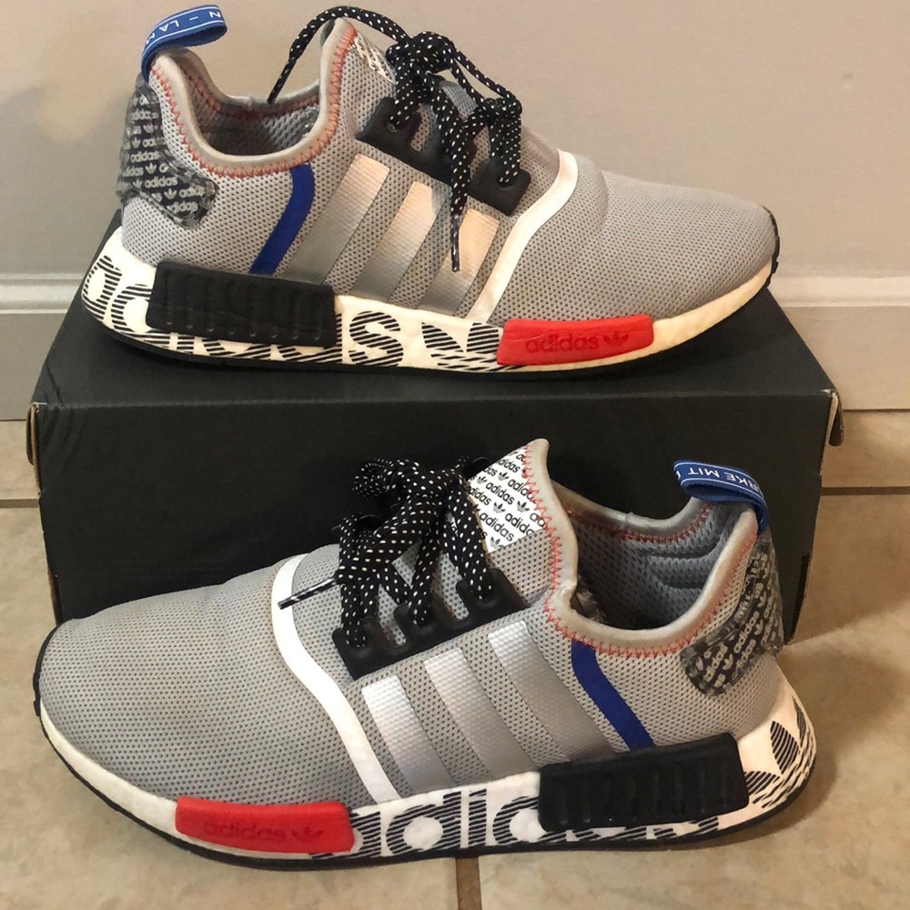 Men’s Adidas tennis shoes